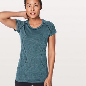 Lululemon teal/blue shirt